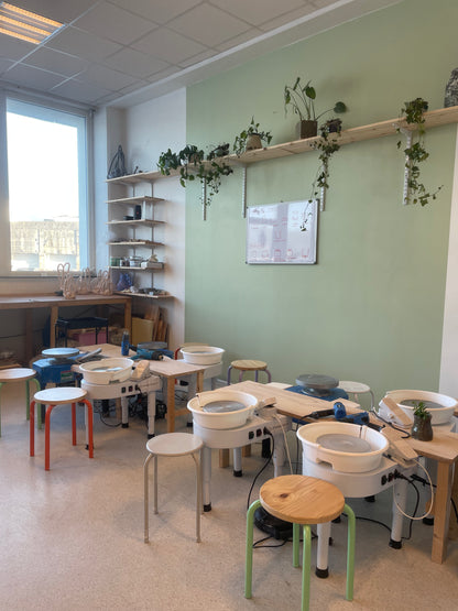5 weeks pottery wheel course – Level 2 (Intermediate)