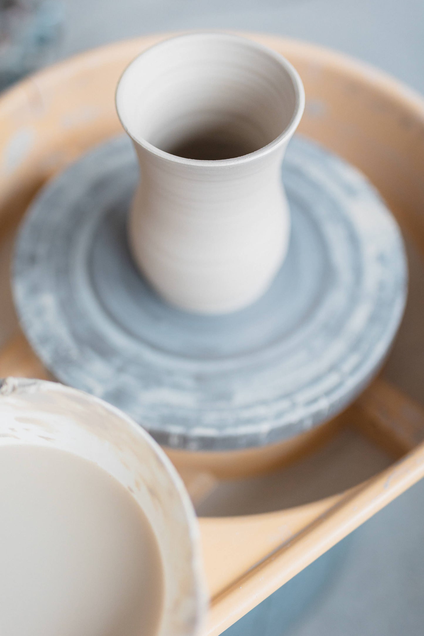 5 weeks pottery wheel course – Level 2 (Intermediate)